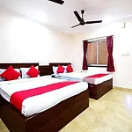 Kohinoor International Lodge